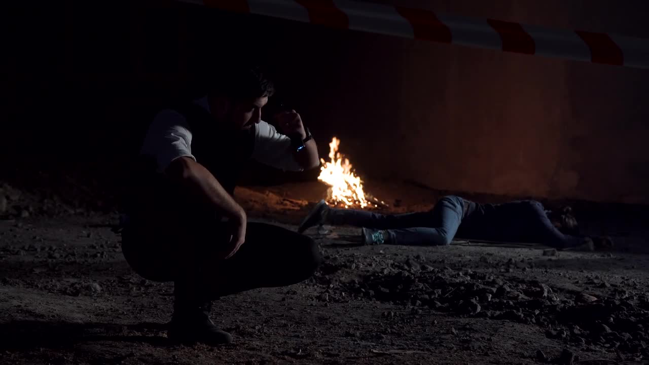 Video Stock Police Officer Looking For Evidence On Crime Scene Live Wallpaper Free