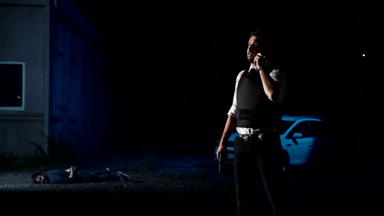 Video Stock Policeman Reporting An Arrest Live Wallpaper Free