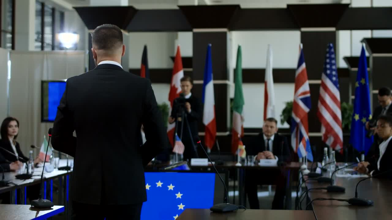 Video Stock Politicians At A Conference Listening To Speech Live Wallpaper Free
