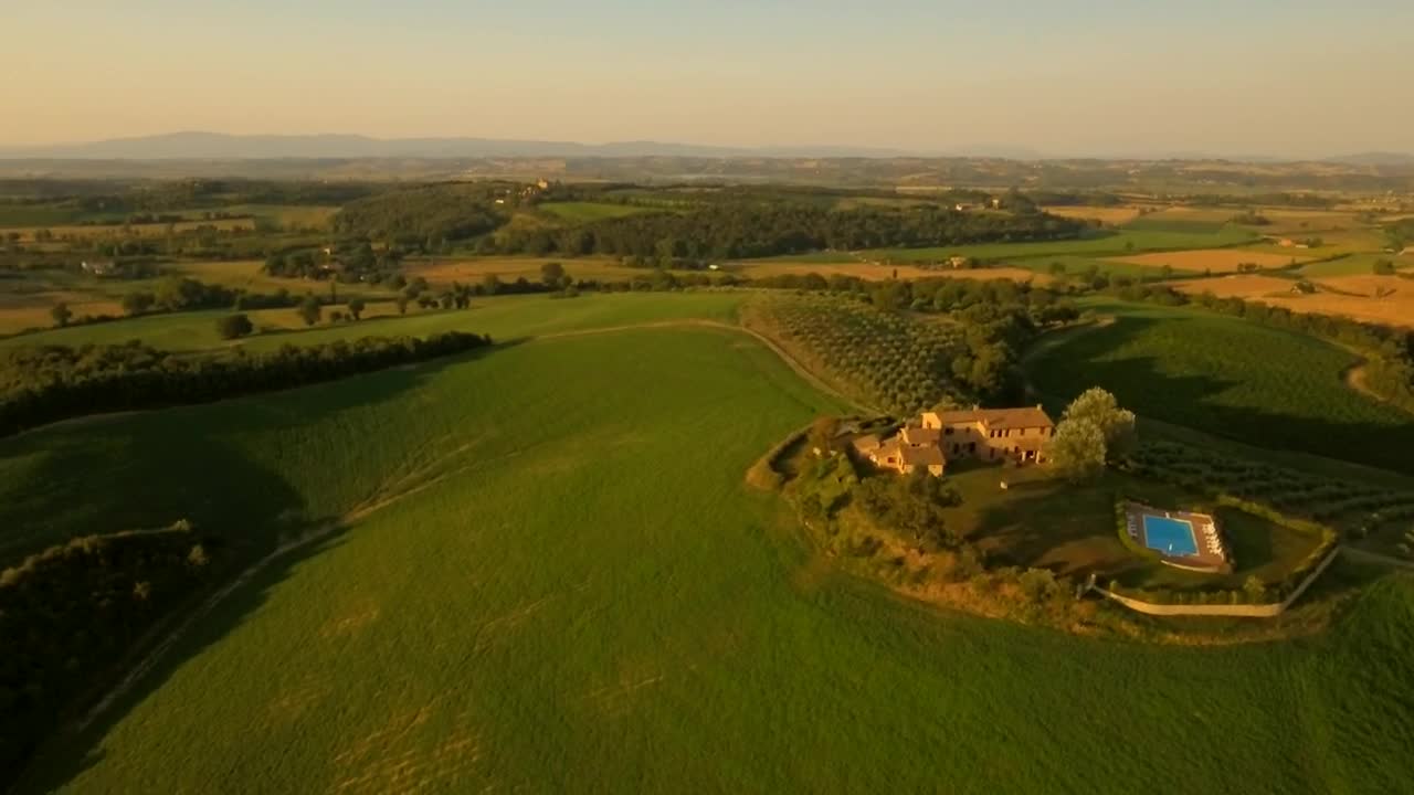 Video Stock Pool In A Holiday Home On The Outskirts Of The Live Wallpaper Free