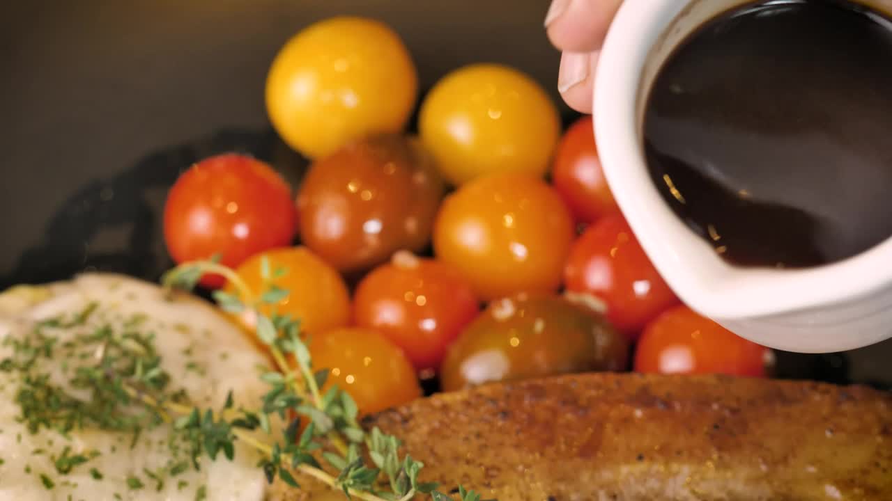 Video Stock Pork Chop With Sauce Live Wallpaper Free