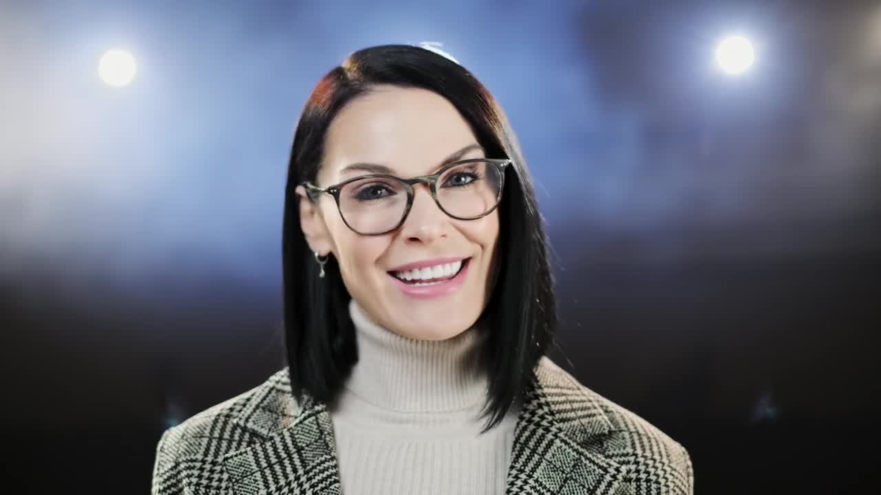 Video Stock Portrait Of A Female Speaker Talking On A Stage Live Wallpaper Free