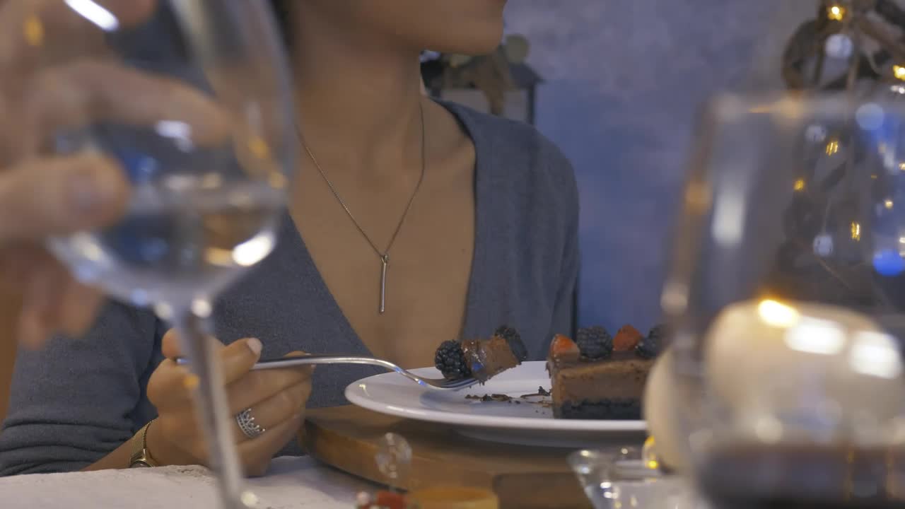 Video Stock Portrait Of A Girl Eating At A Christmas Dinner Live Wallpaper Free