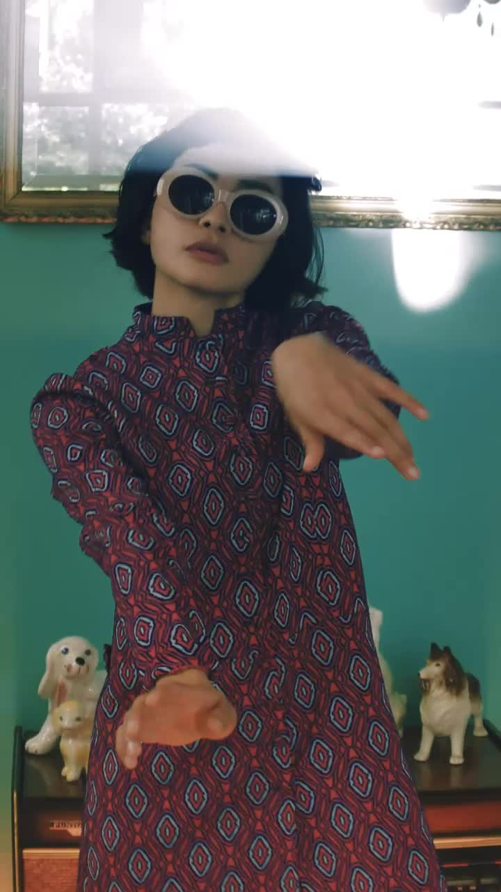 Video Stock Portrait Of A Retro Woman Dancing Live Wallpaper Free