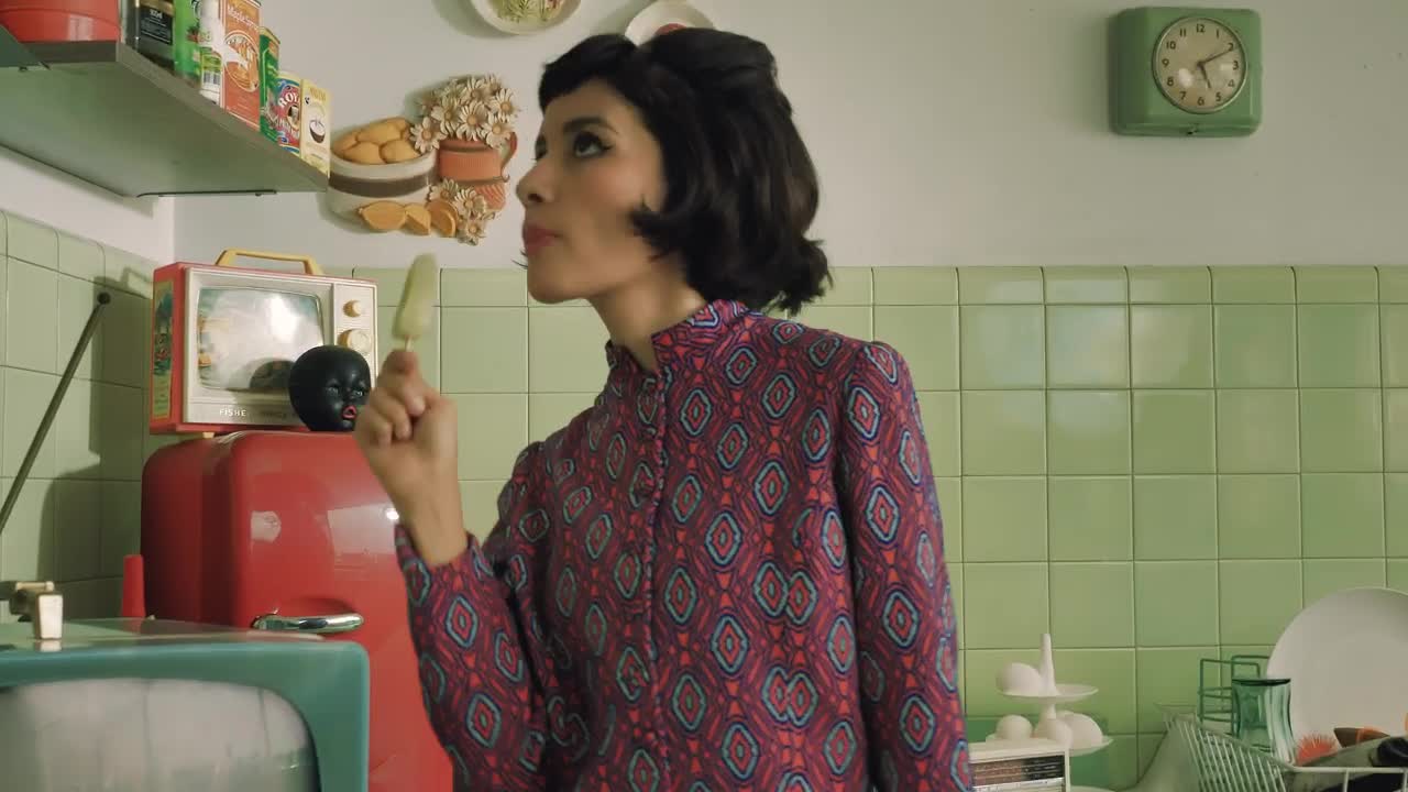 Video Stock Portrait Of A Retro Woman Eating A Popsicle Live Wallpaper Free