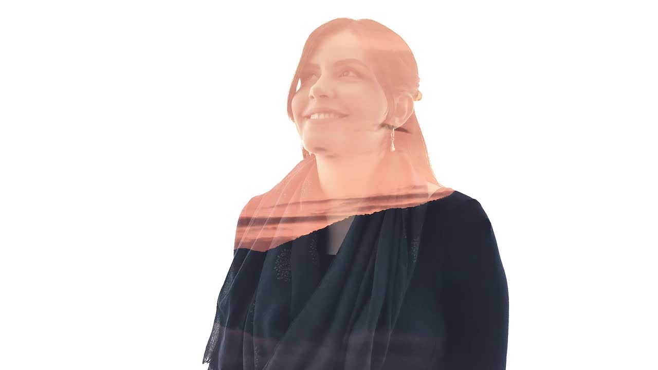 Video Stock Portrait Of A Woman And A Mountain Live Wallpaper Free