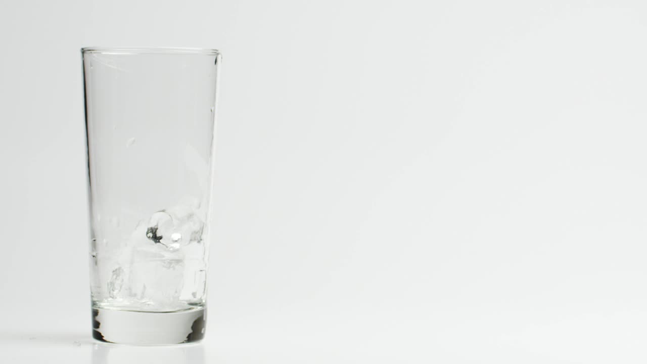 Video Stock Pouring Chocolate Milk On A Cristal Glass Live Wallpaper Free