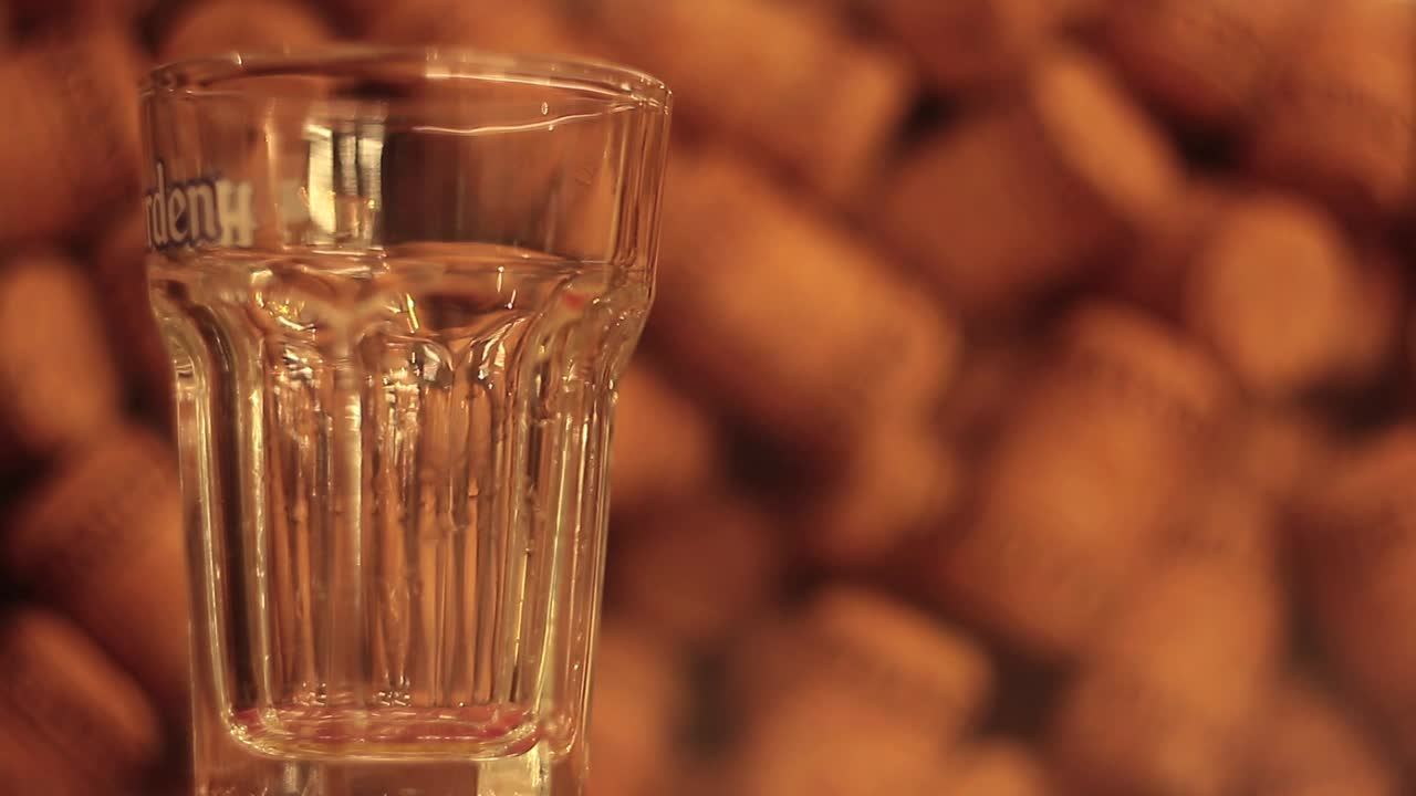 Video Stock Pouring Whiskey Into A Glass Live Wallpaper Free