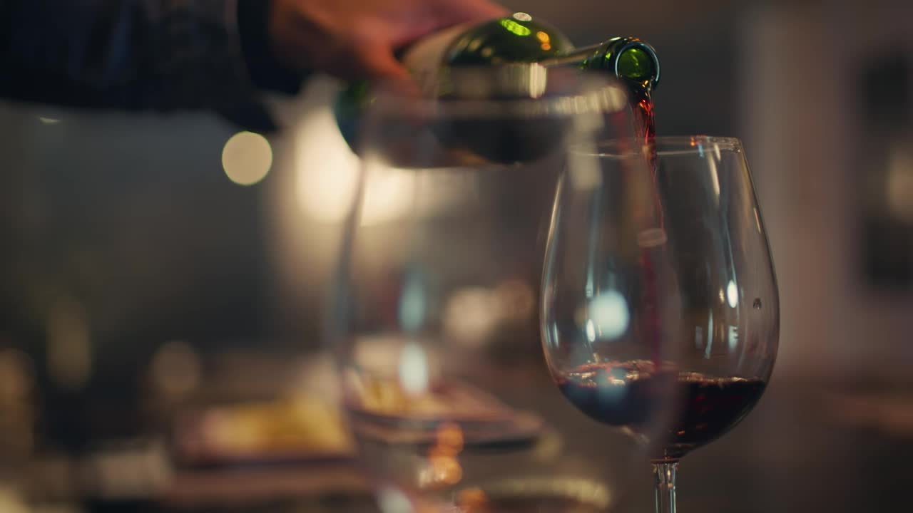 Video Stock Pouring Wine In A Couple Of Glasses On A Date Live Wallpaper Free