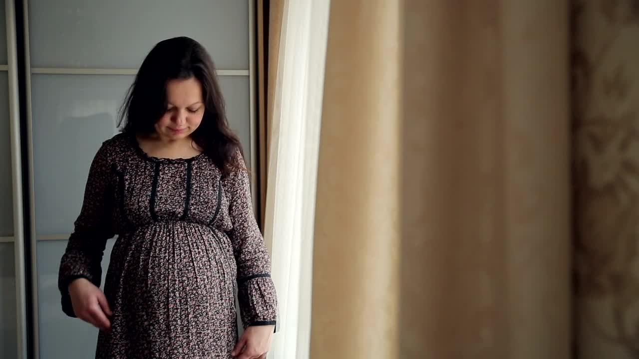 Video Stock Pregnant Woman Hugs Her Tummy With Hope Live Wallpaper Free
