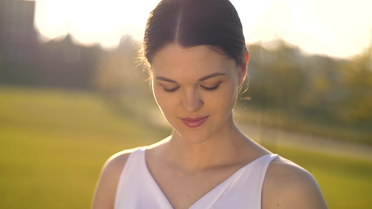 Video Stock Pregnant Woman Stroking Her Baby Live Wallpaper Free