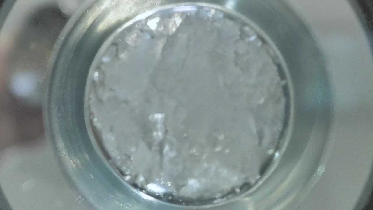 Video Stock Preparing A Drink Seen From Below The Glass Live Wallpaper Free