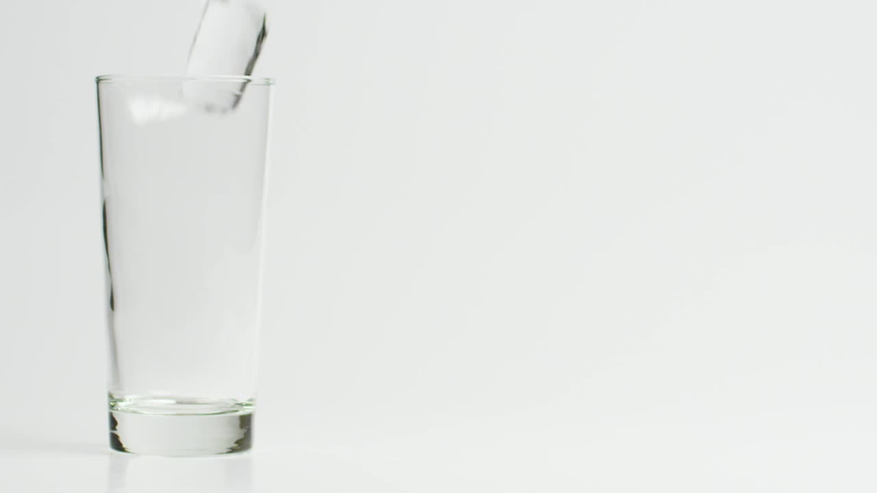 Video Stock Preparing A Drink With Ice Limes And Mineral Water Live Wallpaper Free