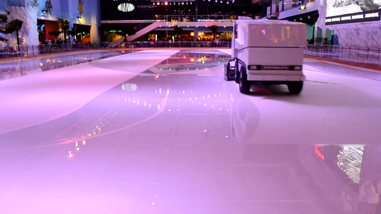 Video Stock Preparing A Skating Rink Live Wallpaper Free