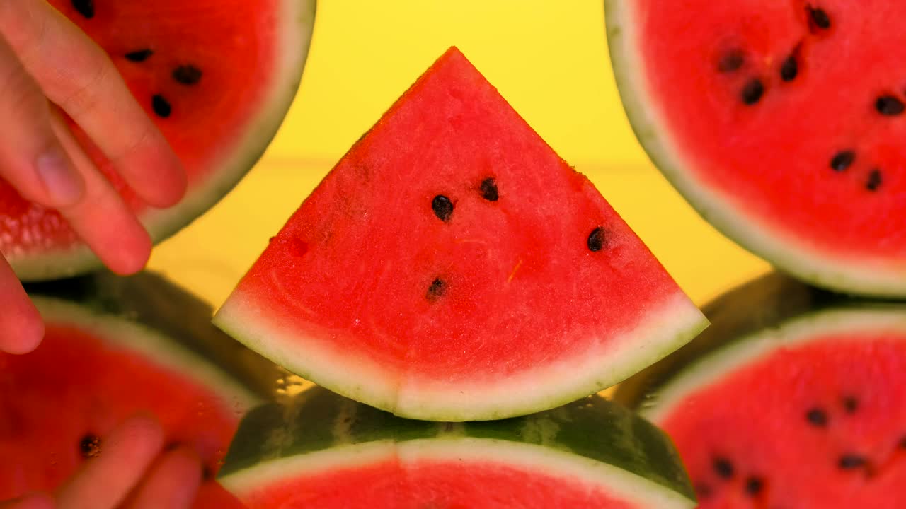 Video Stock Presentation Of Watermelon Slices Live Wallpaper Free
