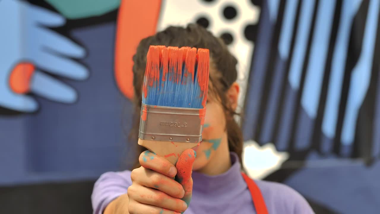 Video Stock Professional Artist Smiling Live Wallpaper Free