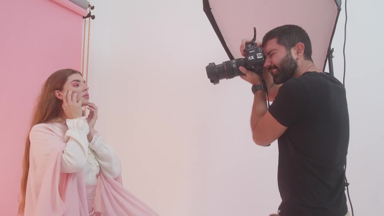 Video Stock Professional Photographer Taking Photos Of A Girl Live Wallpaper Free