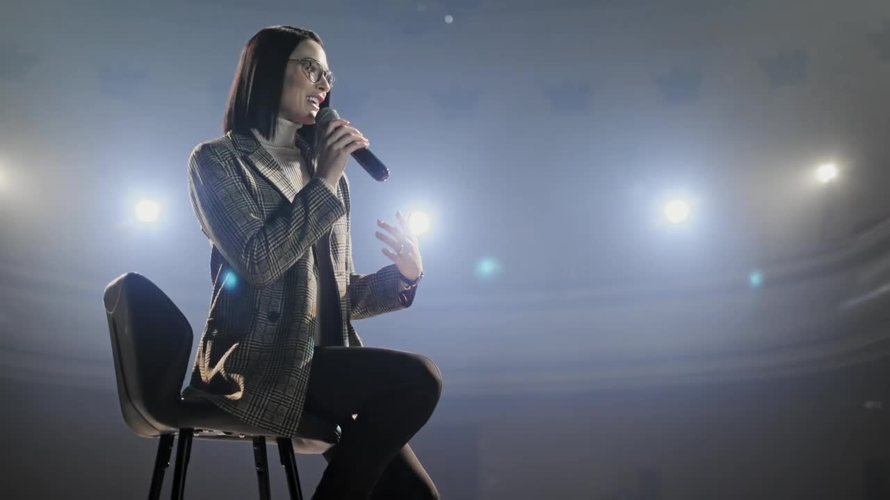 Video Stock Professional Speaker On A Stage With Spotlights Live Wallpaper Free