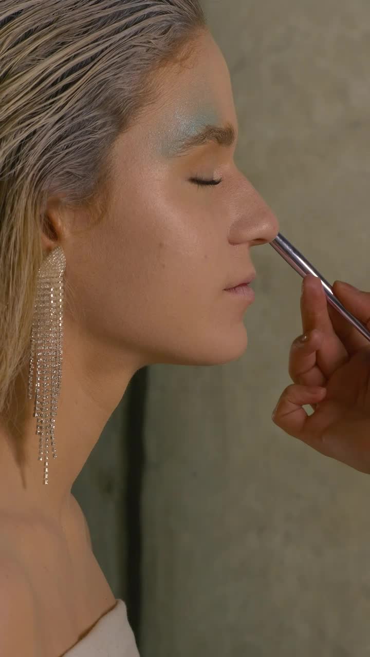 Video Stock Profile Shot Of Model With Her Makeup Artist Live Wallpaper Free