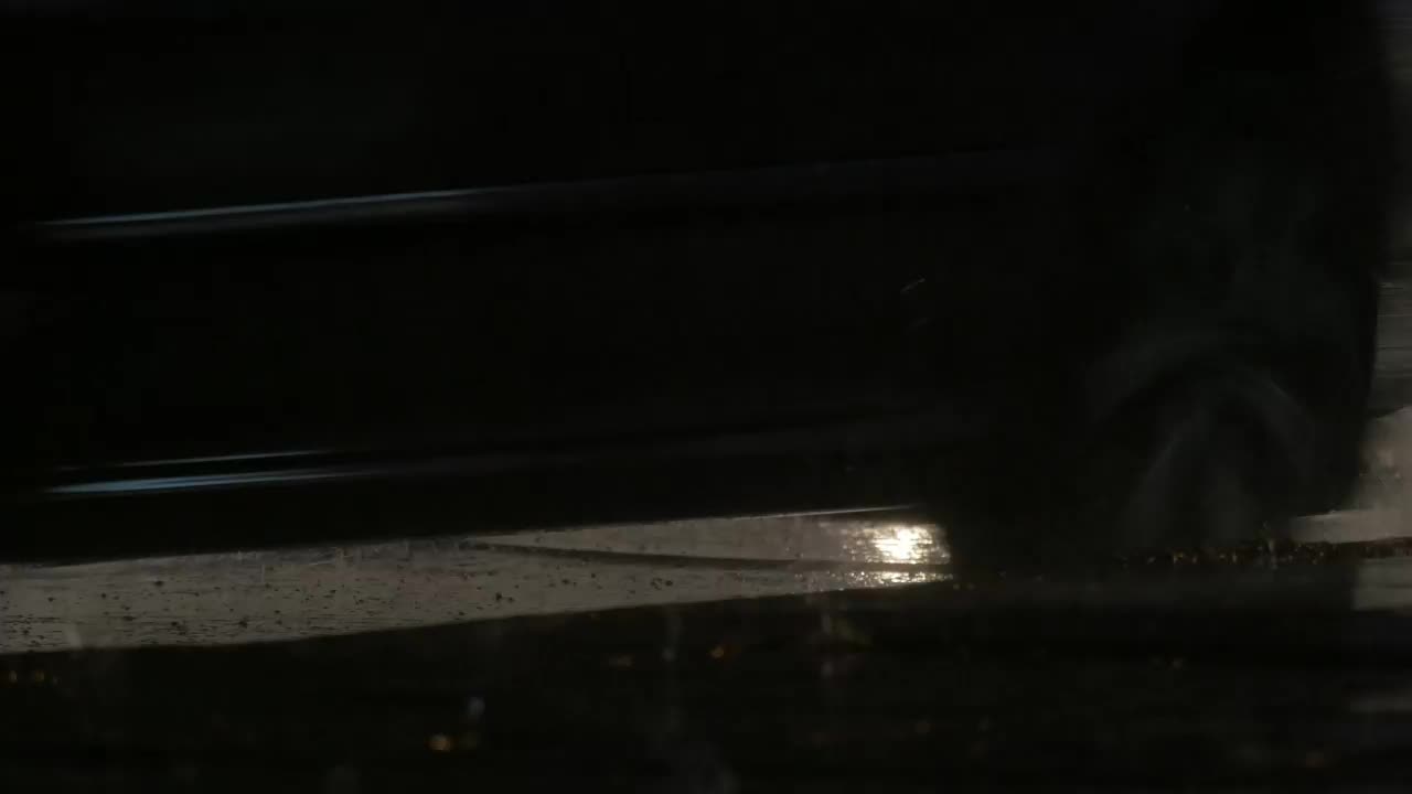 Video Stock Rain Falling Over Traffic Live Wallpaper Free