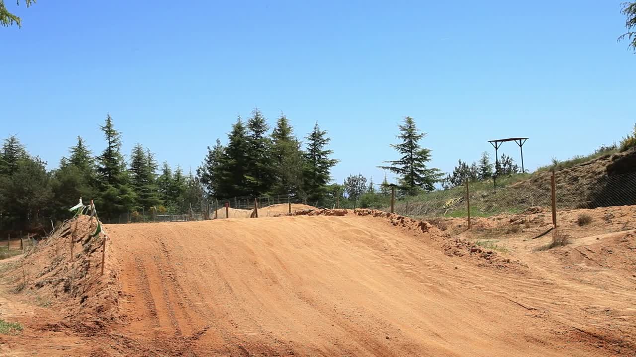 Video Stock Ramp In A Motocross Race Live Wallpaper Free