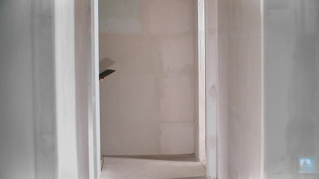 Video Stock Real State Agent Showing A Property Live Wallpaper Free