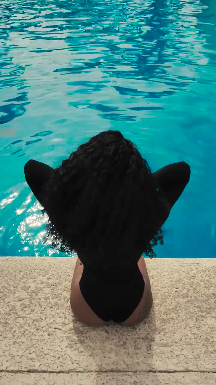 Free Stock Video Sitting By The Edge Of The Swimming Pool Live Wallpaper