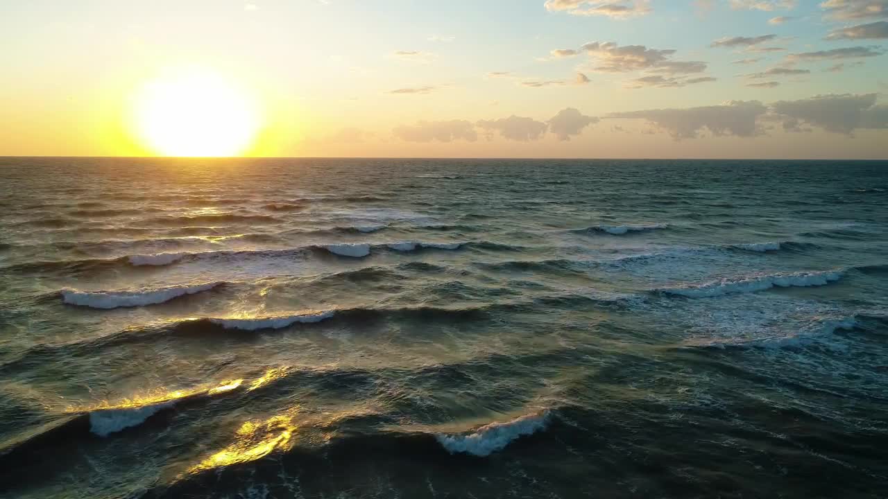 Free Stock Video Relaxing Landscape Of The Sea And The Sun Live Wallpaper