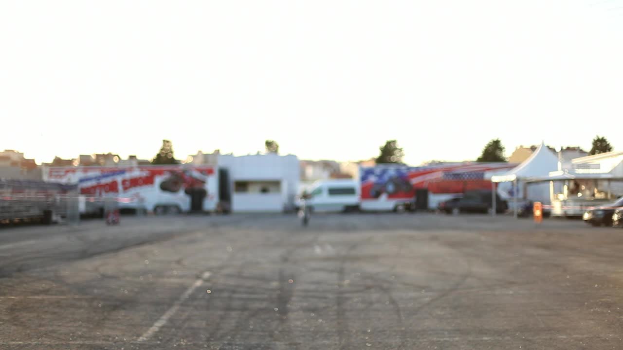 Free Stock Video Riding Towards The Camera Live Wallpaper