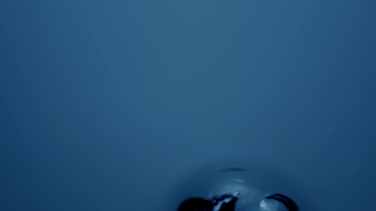 Free Stock Video Ripples And Bubbles On Blue Water Live Wallpaper