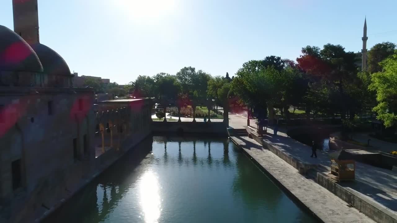 Free Stock Video River By A Mosque Live Wallpaper