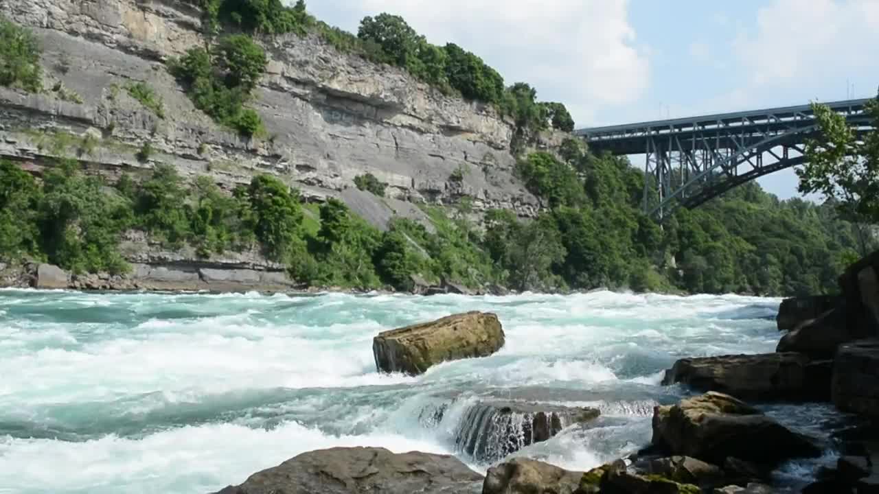 Free Stock Video River Under A Bridge Live Wallpaper