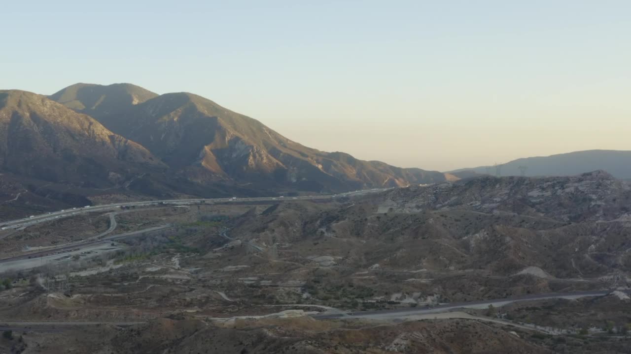 Free Stock Video Road At The Bottom Of The Mountains Live Wallpaper