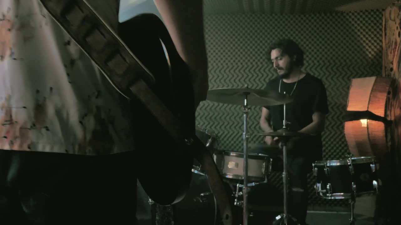 Free Stock Video Rock Band Rehearsing Live Wallpaper