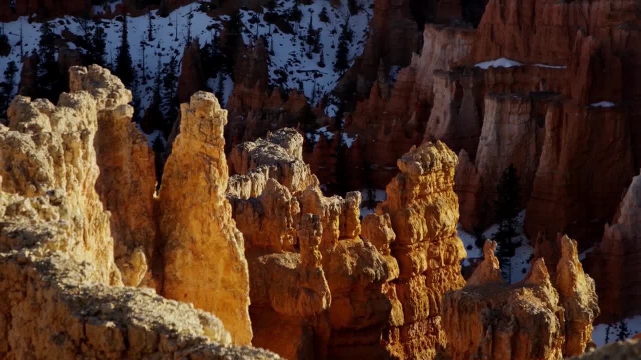 Free Stock Video Rock Formations In A Winter Forest Live Wallpaper