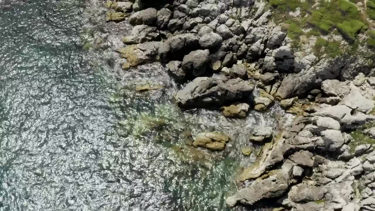 Free Stock Video Rocks Along The Shore Live Wallpaper