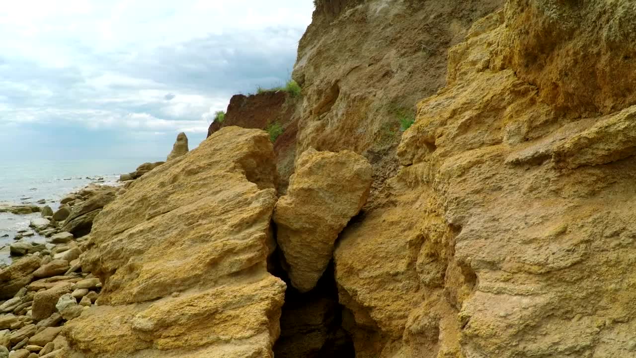 Free Stock Video Rocky Cliff And The Sea Live Wallpaper