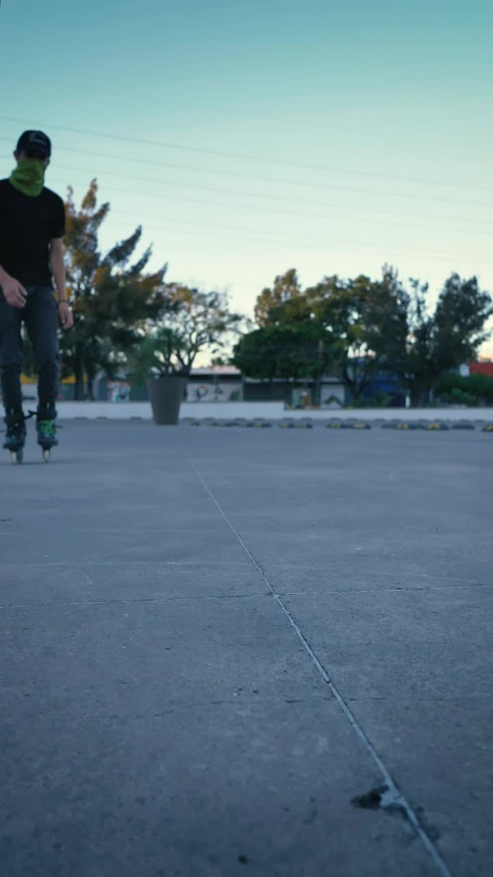 Free Stock Video Rolling On Roller Skates On The Ground Of A Parking Live Wallpaper