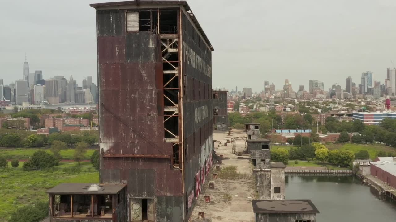 Free Stock Video Ruined Industrial Building In New York Live Wallpaper