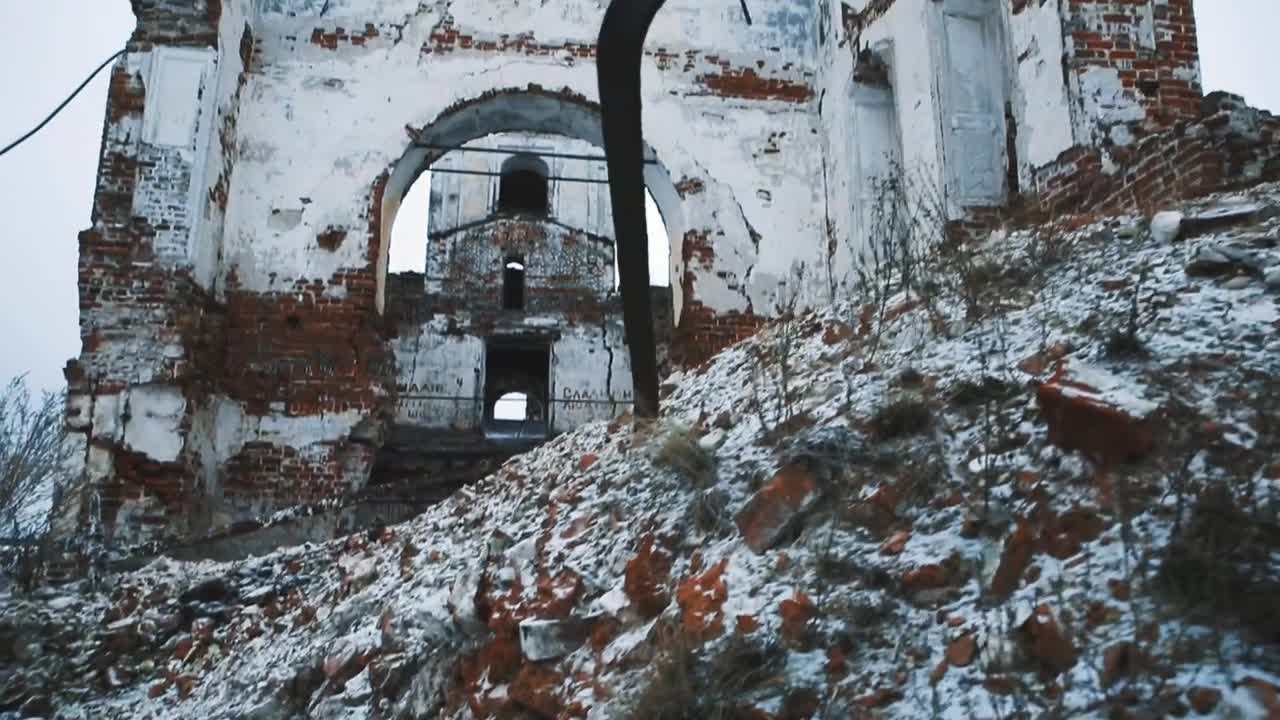 Free Stock Video Ruins Of An Old Church In The Snow Live Wallpaper