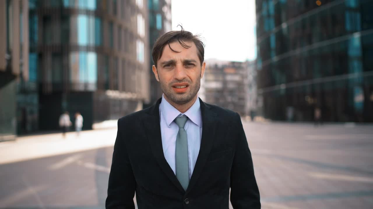 Free Stock Video Sad Businessman Talking Head On Live Wallpaper