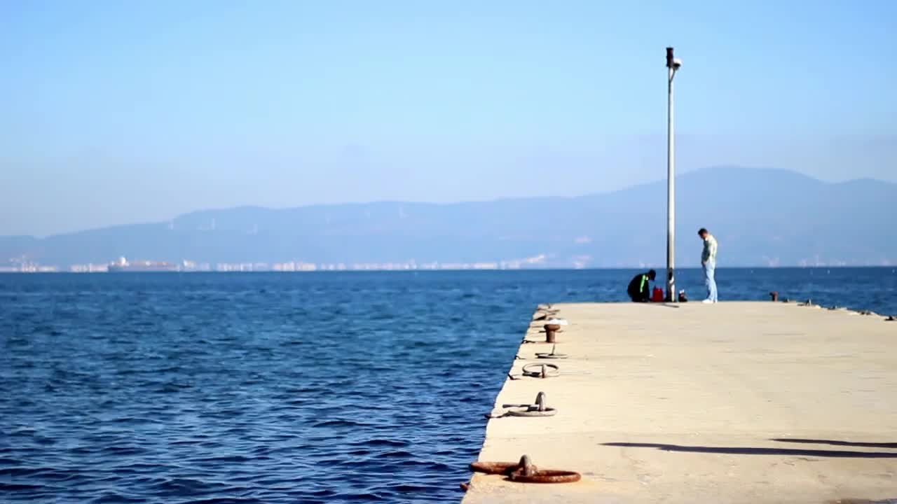 Free Stock Video Sad Man Waling In A Pier Live Wallpaper