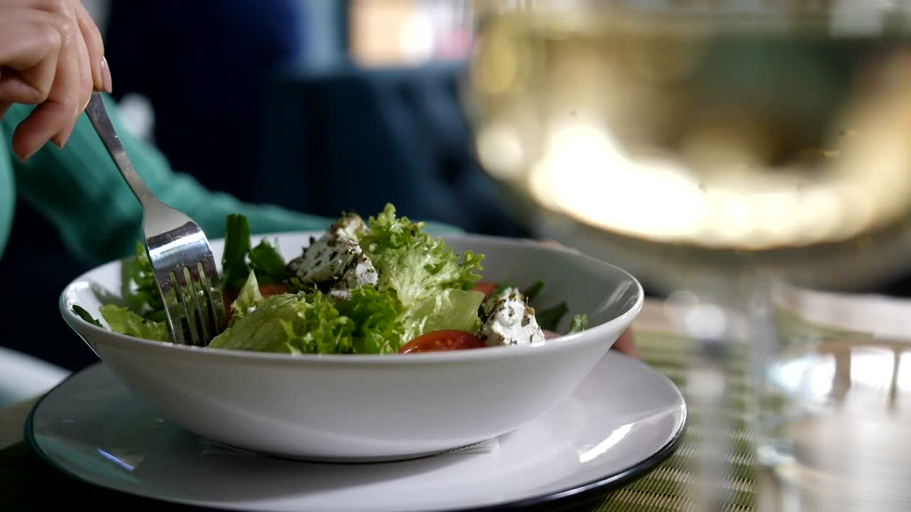 Free Stock Video Salad With Cheese Dressing Live Wallpaper