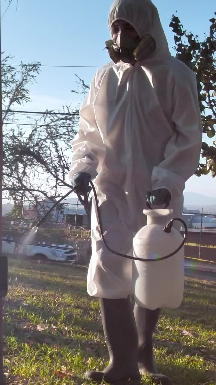 Free Stock Video Sanitizing The Garden Of An Outdoor Park Live Wallpaper