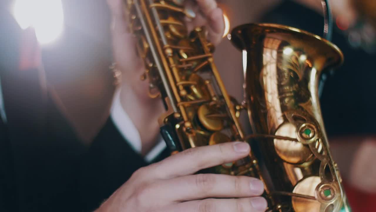 Free Stock Video Saxophonist Wearing A Jacket Live Wallpaper