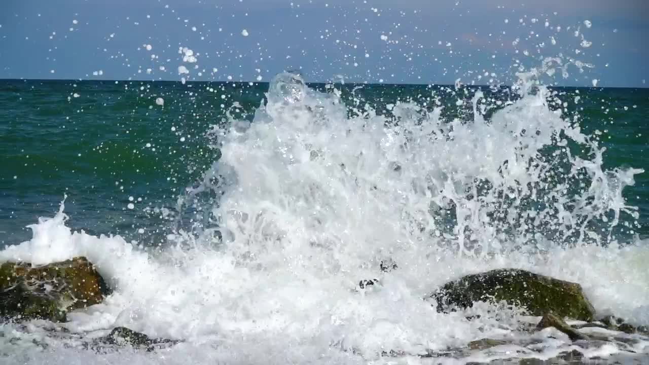 Free Stock Video Sea Waves Breaking On The Rocks Front View Live Wallpaper
