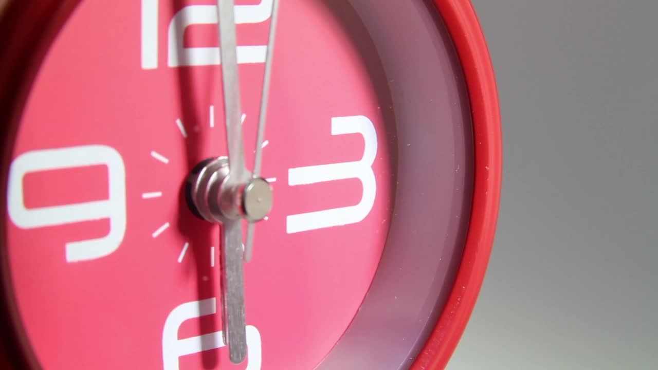 Free Stock Video Seconds Ticking On A Clock Live Wallpaper