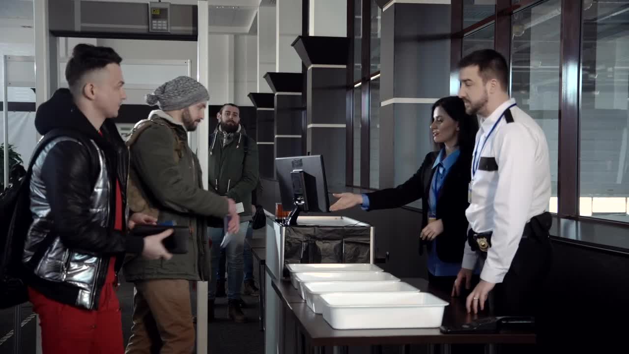 Free Stock Video Security Revision At Airport Live Wallpaper