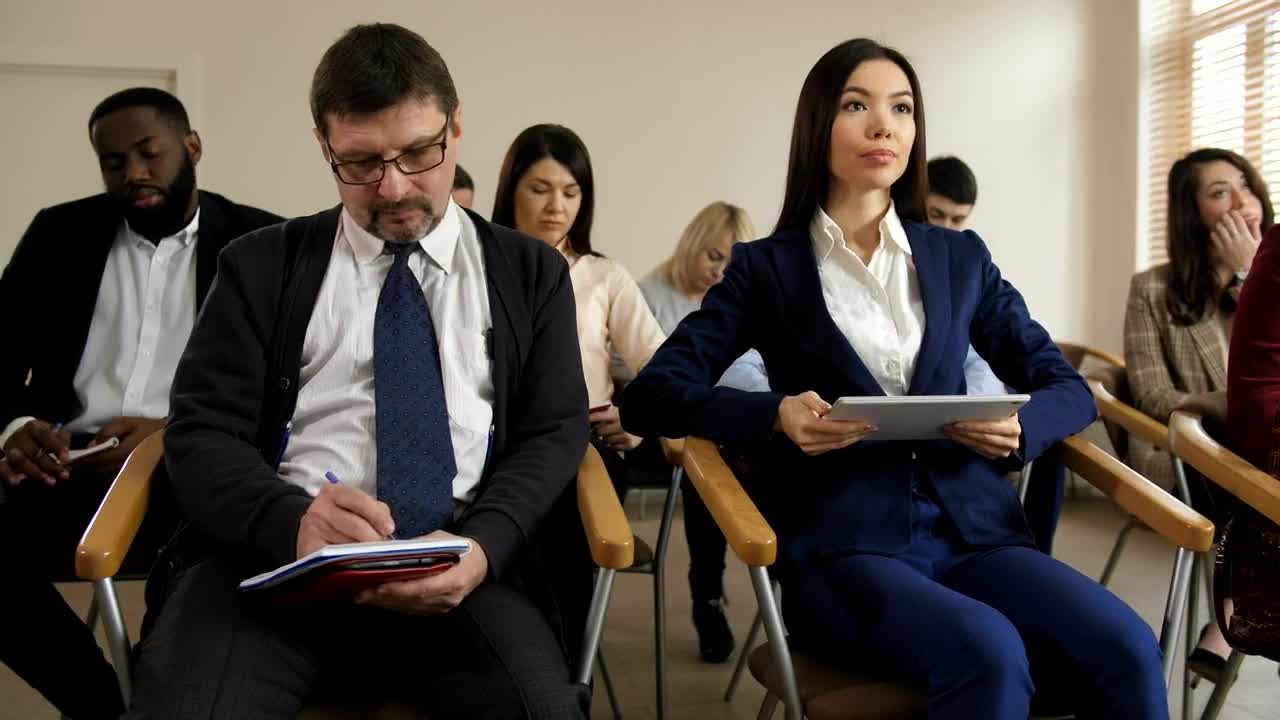 Free Stock Video Seminar Group Sitting Together Live Wallpaper