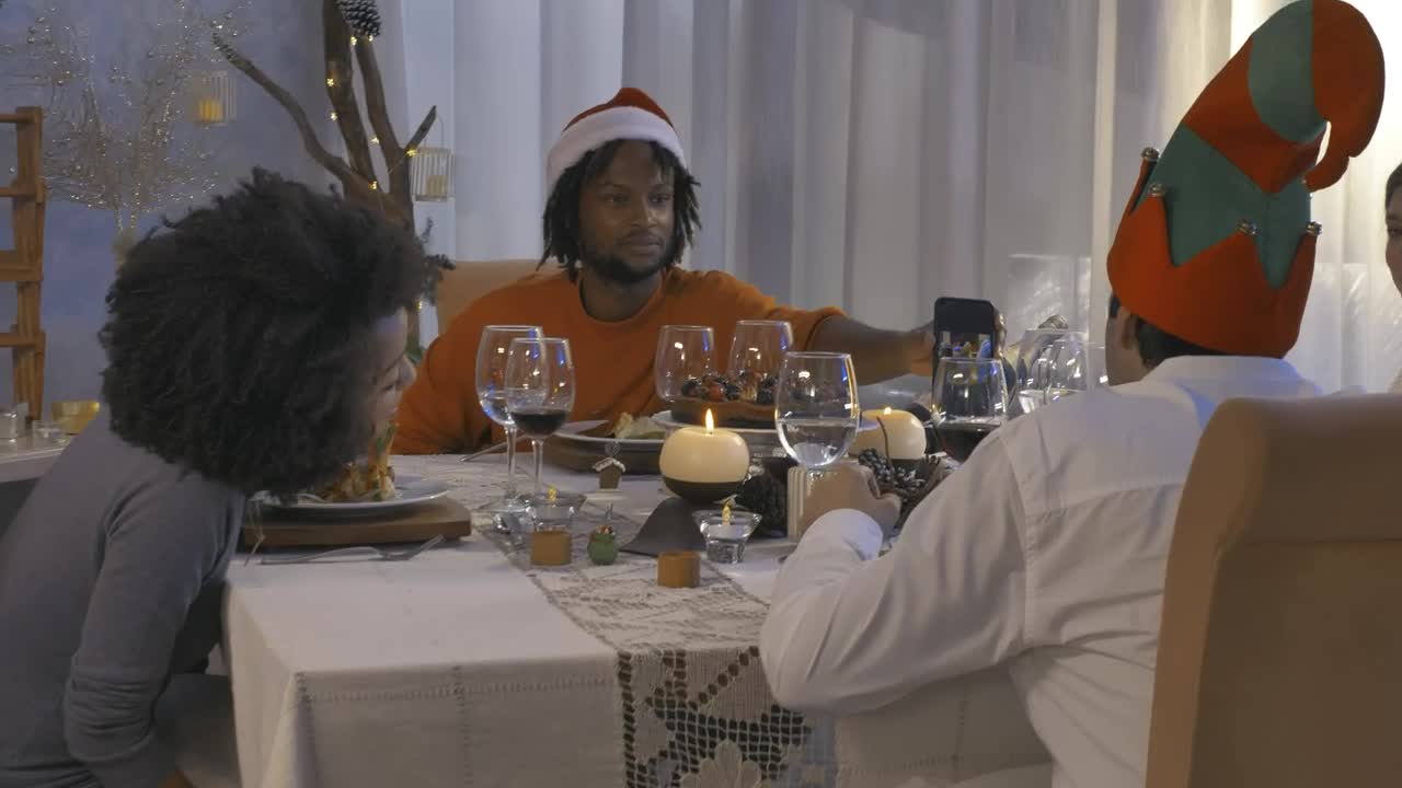 Free Stock Video Several Friends Having A Christmas Dinner Live Wallpaper